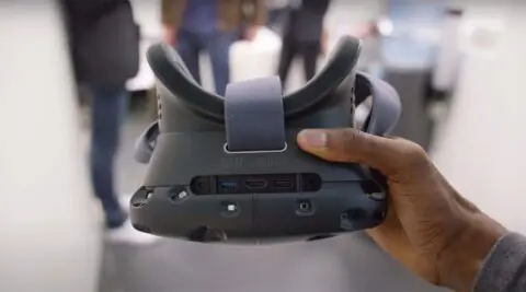 virtual reality headset HTC