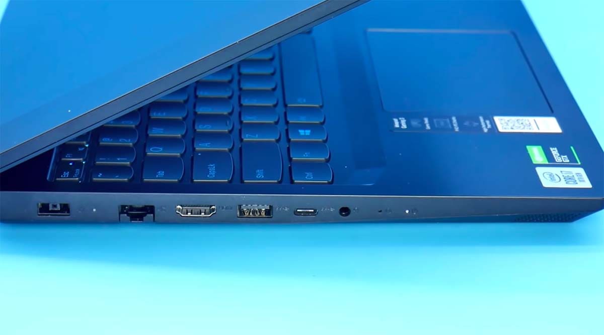 Lenovo IdeaPad Gaming 3i port kiri