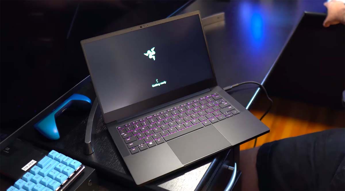 razer blade stealth 13 2020 boot up