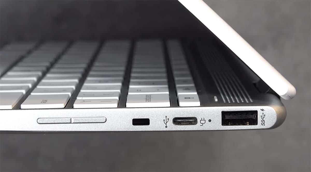 Review HP Chromebook x360 12b port kanan